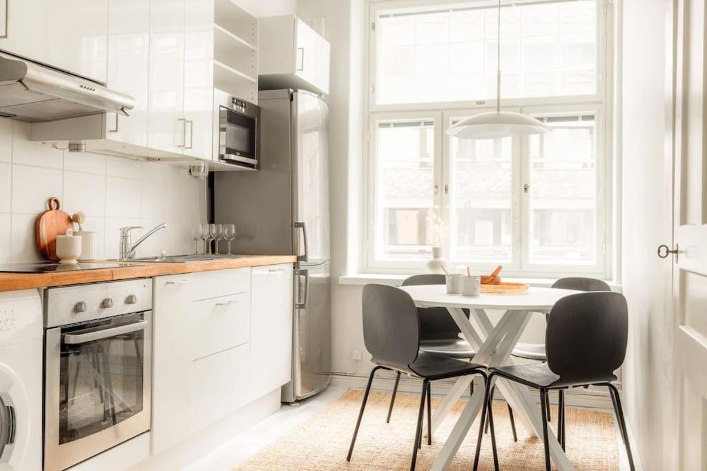 Downtown Light-Filled Retreat Apartman Helsinki Kültér fotó